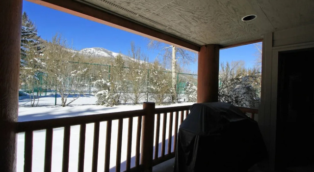Номер Standard Snow Flower 010 2 Bedroom Condo by RedAwning