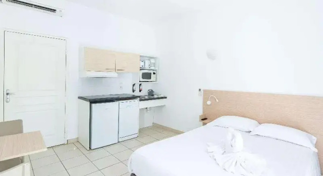 Студия Standard с балконом Comfort Aparthotel Frejus La Tour de Mare