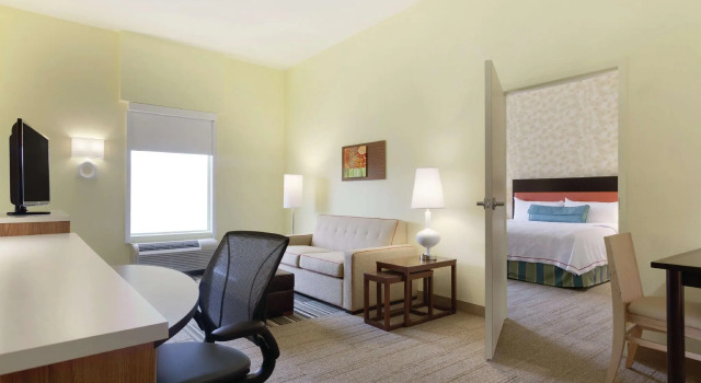 Двухместный люкс c 1 комнатой Home2 Suites by Hilton Austin Round Rock