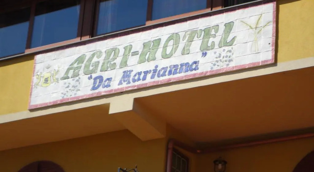 Agri-Hotel Da Marianna Resort & Spa, Buchen Sie Hotel Santa Domenica Vittoria Monti Nebrodi