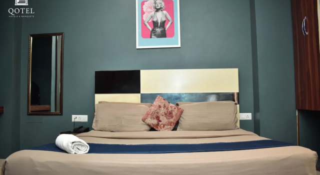 Номер Deluxe Qotel Hotel Church House Rohini Sector15