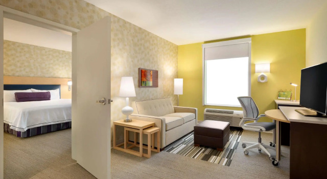 Двухместный люкс Accessible Home2 Suites by Hilton Houston Energy Corridor