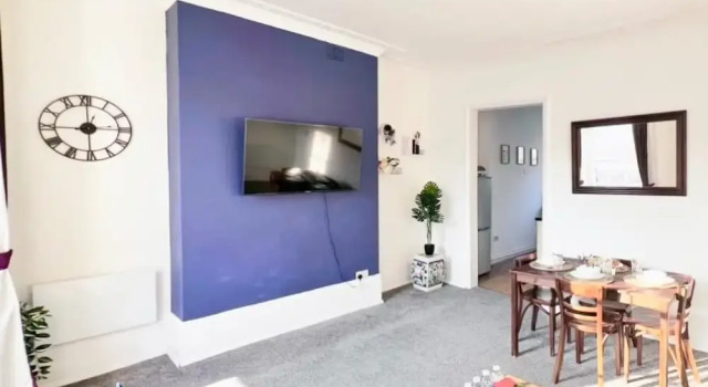 Camden 3-bed, Sleeps 6, 1 Min to Tube & Parking, Забронировать Апартаменты/квартира Апартаменты Лондона, рядом с Концертный зал O2 Forum Kentish Town, Апартаменты/квартира