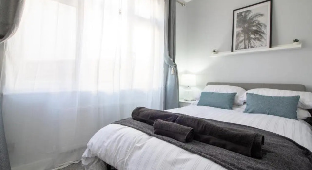 Modern and Stylish Apartment- Short Walk to Beach, Varaa Huoneisto Asunnot kohteessa Merseyside, Huoneisto