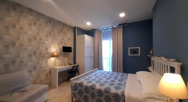 B&B Velamare