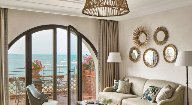 Двухместный полулюкс Premium с балконом и с видом на море Villa SantAndrea, A Belmond Hotel, Taormina Mare