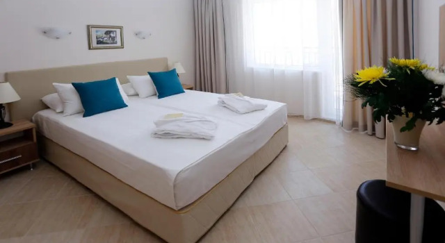 Апартаменты Sunrise River Beach Resort