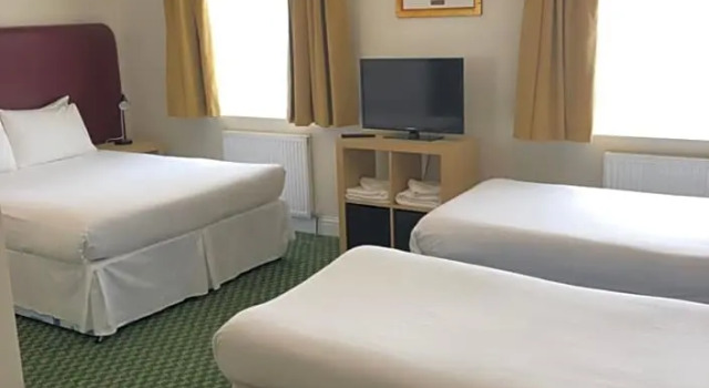 Standard Neljän hengen huone Granby Hotel