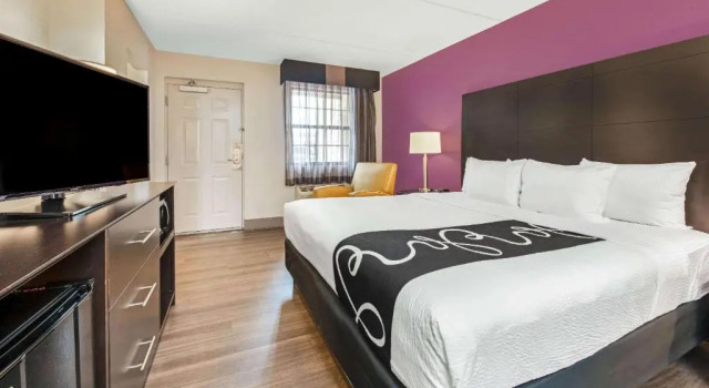 Двухместный номер Deluxe La Quinta Inn by Wyndham Miami Airport North