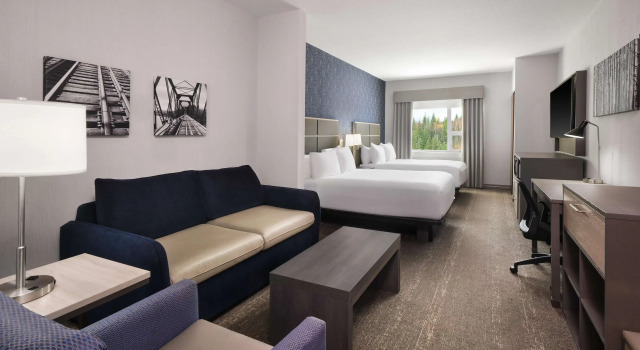 Четырёхместный номер Standard Best Western Plus Prince George