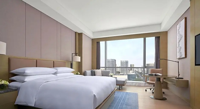 Номер Standard Baotou Marriott Hotel