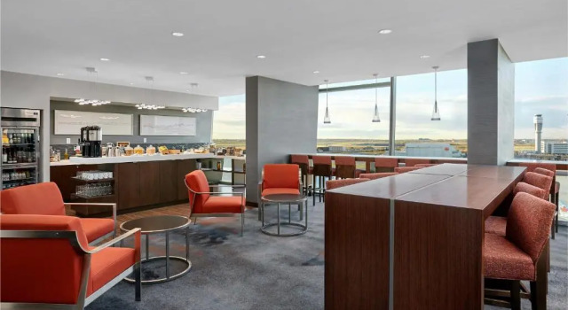 Двухместный номер Standard с красивым видом из окна Calgary Airport Marriott In-Terminal Hotel