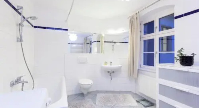 Großes Apartment Steinstr. 21, Rezervasyon Daire Mitte Berlin, Neues Museum yakınında