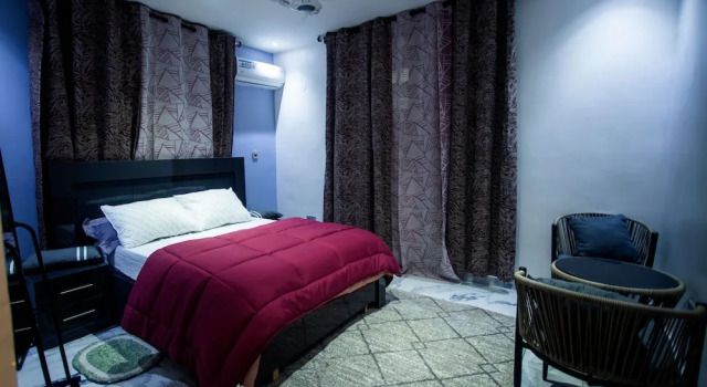 Luxury two Bedroom, Fully Furnished, Wifi and tv