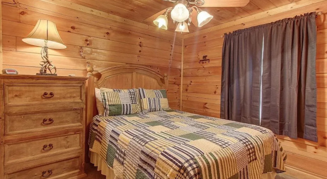 A Players Paradise 3 Bedrooms 3 Bathrooms Cabin