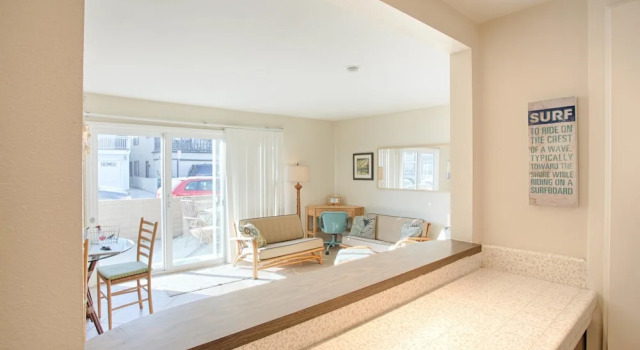31st St A (68338) - 2 Br townhouse by RedAwning, Забронировать Апартаменты/квартира Апартаменты Ньюпорт-Бич, рядом с Balboa Peninsula Beaches, Апартаменты/квартира