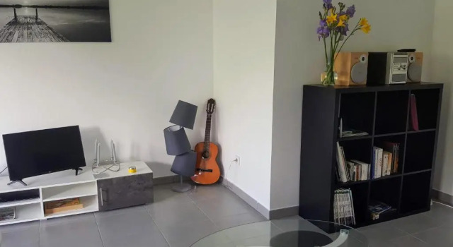 Les Picaillons - A 200m du lac, Prenota Appartamento Hotel a Alvernia con parcheggio, Parcheggio
