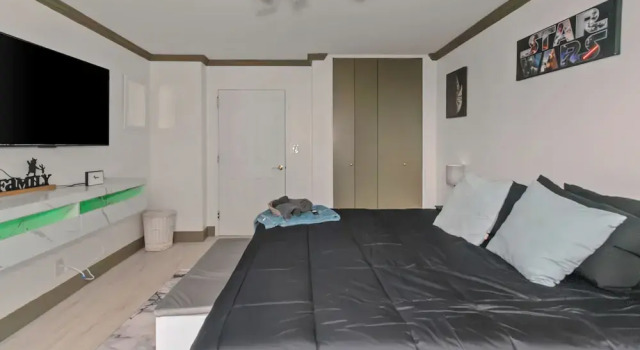 Modern 3BR Condo - Heart of ATL, Забронировать Отель Отели Атланта с парковкой, рядом с Bobby Dodd Stadium, Парковка