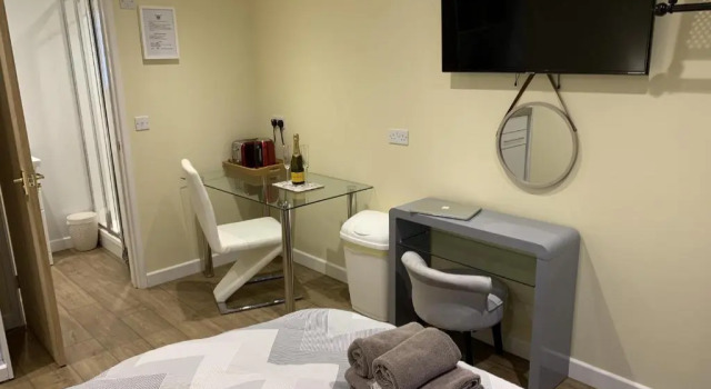 Southernwood - Garden Lodge 11, Забронировать Отель Отели в центре Дидкот, в центре