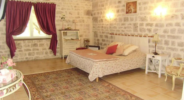 Трёхместный номер Standard Domaine des Chais