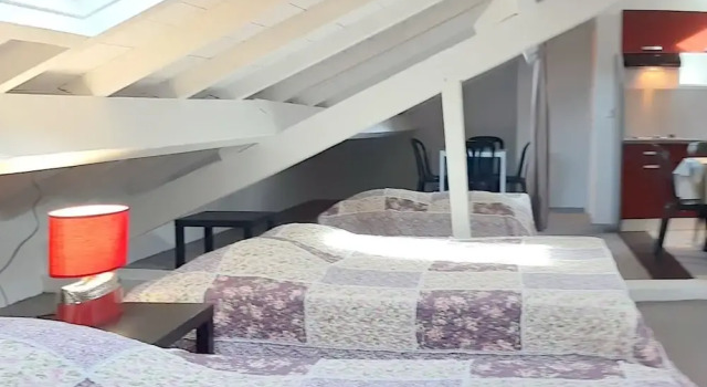 Gîtes Domaine de la Rochère, Rezerwuj Dom wakacyjny Domsure Owernia