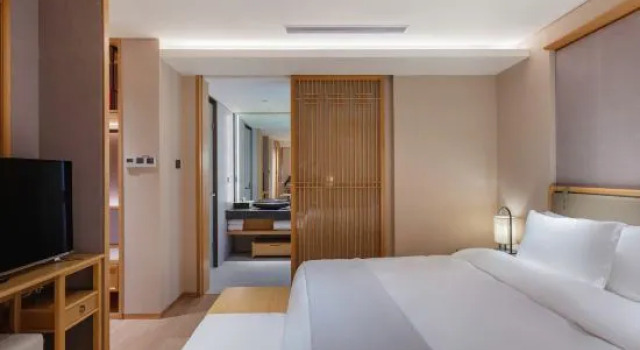 Двухместный люкс Xiangyuan Yungu Holiday Hotel