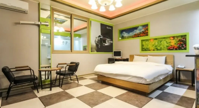 Номер Deluxe Blue Motel