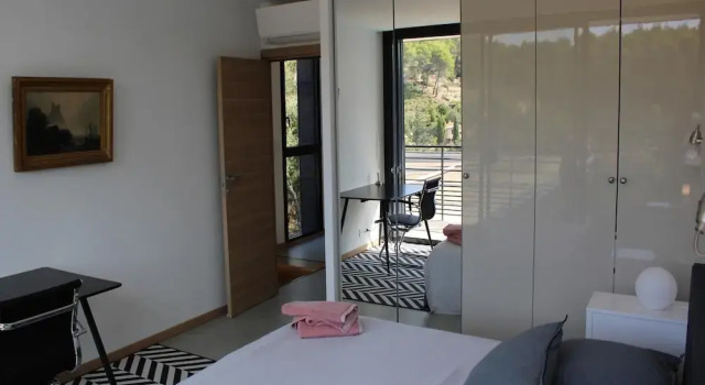 Cosy Holiday Home With Garden in Lorgues