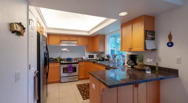 Коттедж Villas of Kamalii 37-stately townhouse with AC, by golf, with pool, BBQ, hot tub