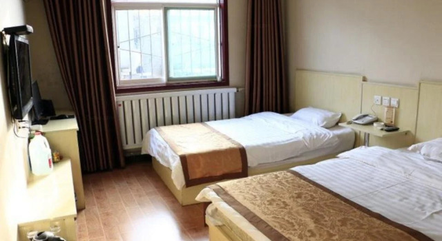 Jincan Express Inn, Prenota Hotel Linfen Shanxi