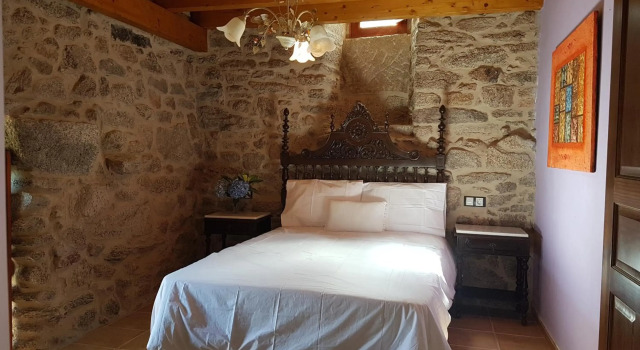 O POMAR VELLO, Prenota Hotel Cerdedo-Cotobade Galizia