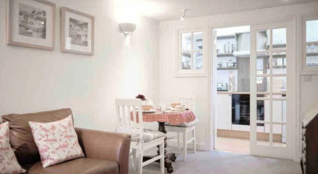 Rubi Roy: Charming 1 Bed Cottage in Ledbury, Varaa Lomakoti Mökit kohteessa Merseyside, Mökki