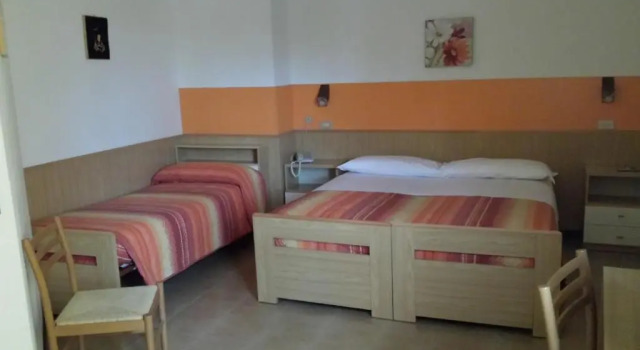 Трёхместный номер Standard с балконом Hotel Garnì Capinera