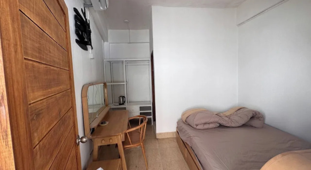 D 6 Apartment 6 of 6