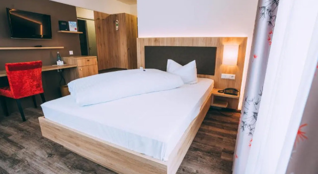 Коттедж Flair Hotel Gasthof zum Hirsch