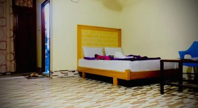 Muree Continental Hotel, Rezerwuj Hotel Hotele w Punjab Region z parkingiem, Parking