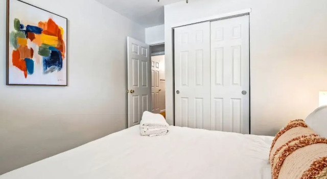 Коттедж 5BR Sleeps 10 Hot Tub Fire Pit Games & Walk to ASU