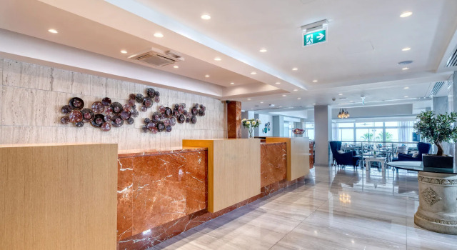 Atlantica Sea Breeze, Adults Only, Réserver Hôtel Hôtels à Paralímni avec petit-déjeuner, Petit-déjeuner
