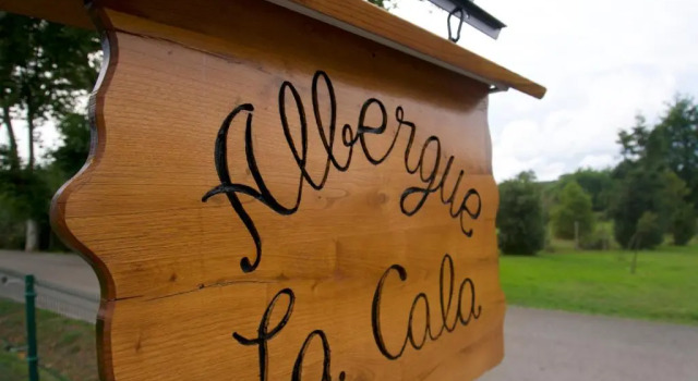 Коттедж с 6 комнатами La Cala Hostel