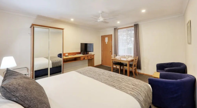 Номер Executive Colonial Motel & Apartments