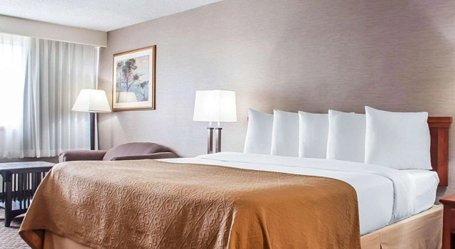Quality Inn & Suites Vestal Binghamton near University, Buchen Sie Hotel Binghamton (und Umgebung) 