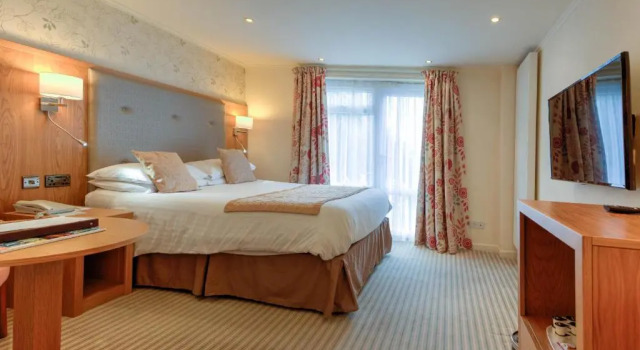 Двухместный номер Standard с балконом Langstone Cliff Hotel