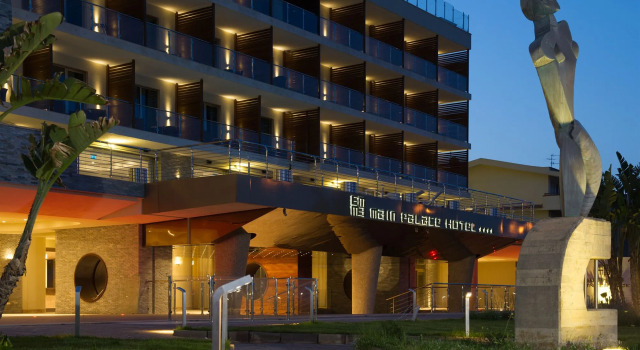 Main Palace Hotel, Rezervovat Hotel Hotely v Roccalumera s parkováním, Parkování