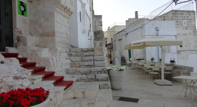 Апартаменты Lovely Stone House