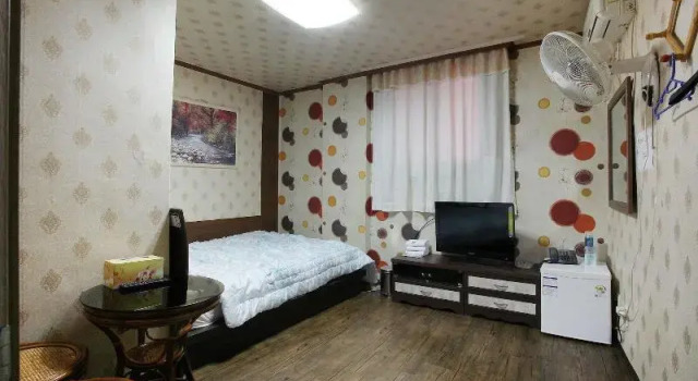 Jeju Yeongsung Motel
