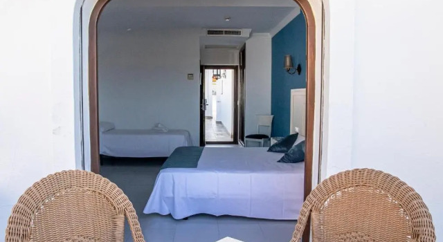 Трёхместный номер Standard с видом на море Hotel Pozo del Duque