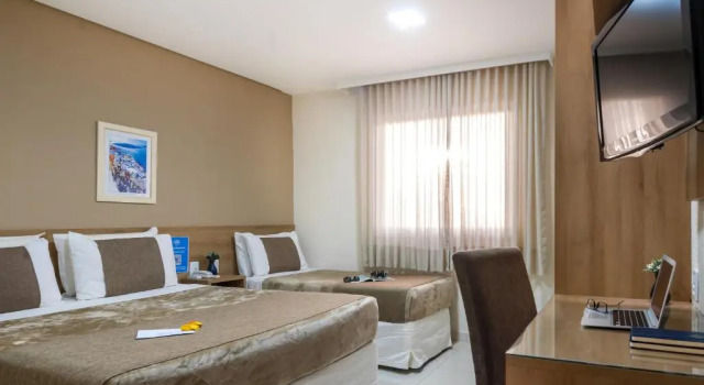 Трёхместный номер Deluxe Hotel Olympia Vila Velha