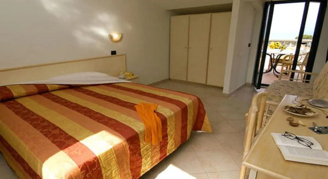 Четырёхместный номер Standard Hotel Eden