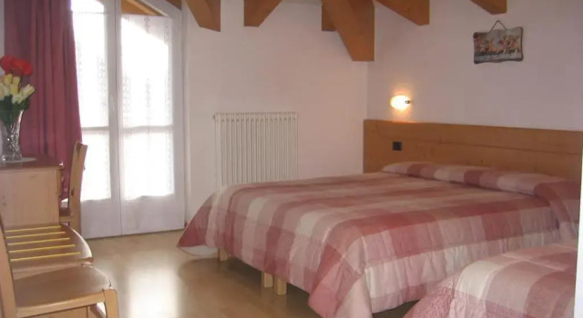 Четырёхместный номер Standard с балконом Dolomiti Hotel Olimpia
