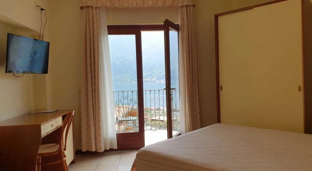 Двухместный номер Standard с балконом и с видом на озеро Villa Belvedere Hotel